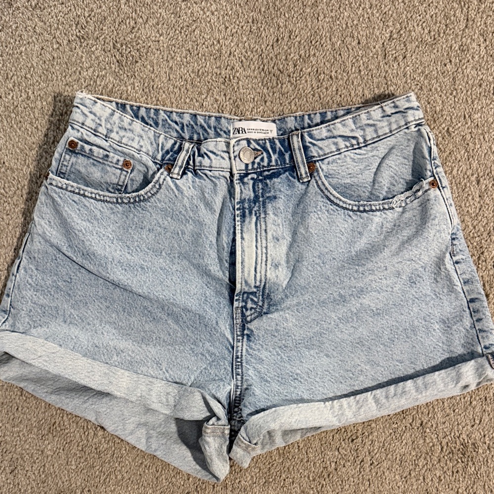 Zara Washed Light Blue High-Rise Cuffed Denim Shorts